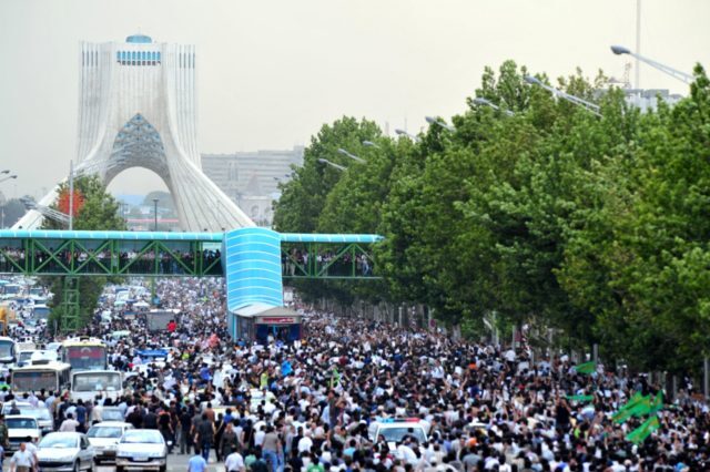 3rd_Day_-_The_Green_Protest_Rally Iranprotestsgreen